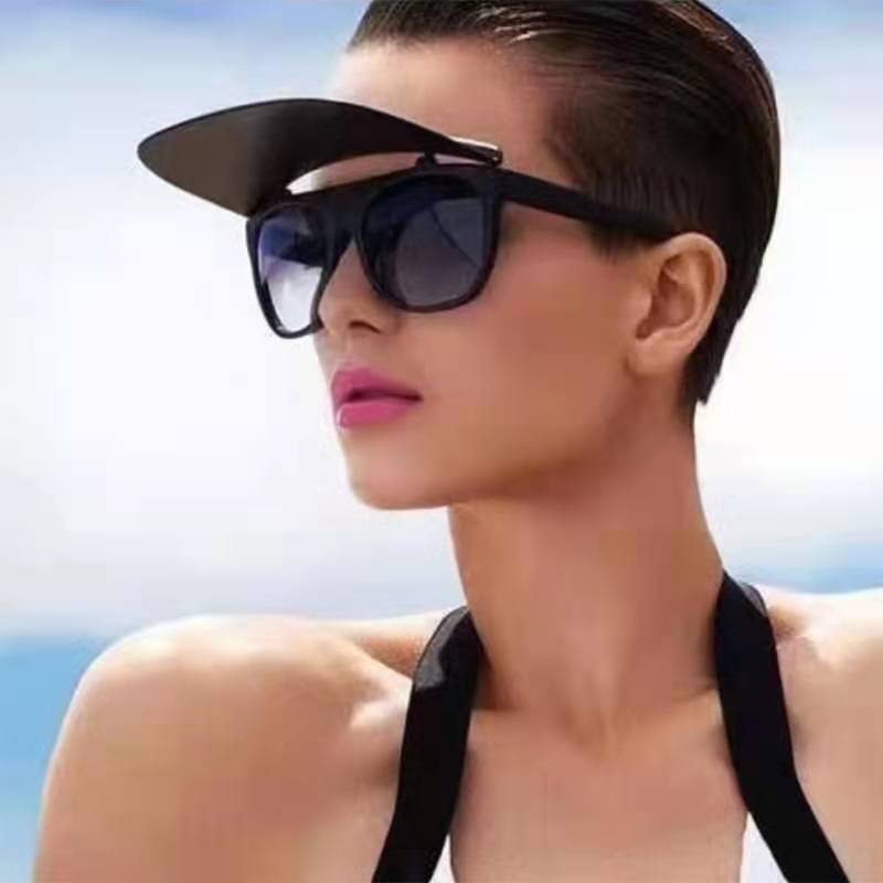 Fashion Street Photo Trendy Sunglasses