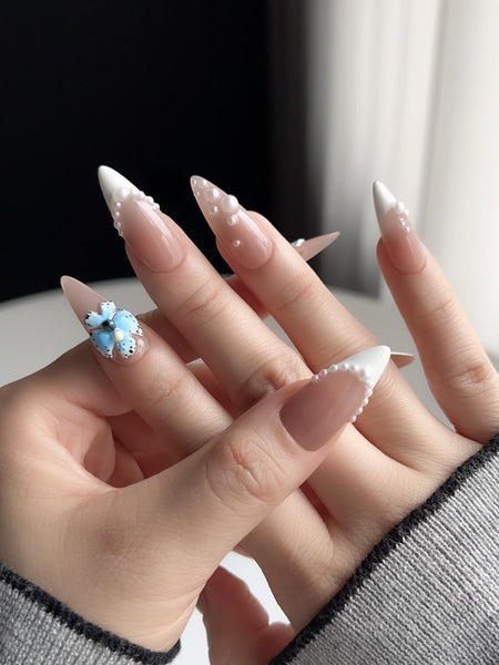 1. Ongles en acrylique Summer Blue Daze