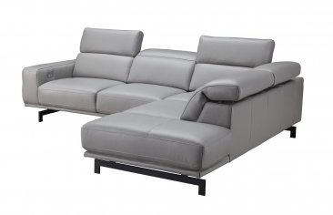 J&M Furniture Davenport Sectional