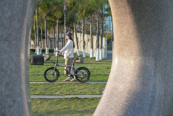折りたたみ電動自転車