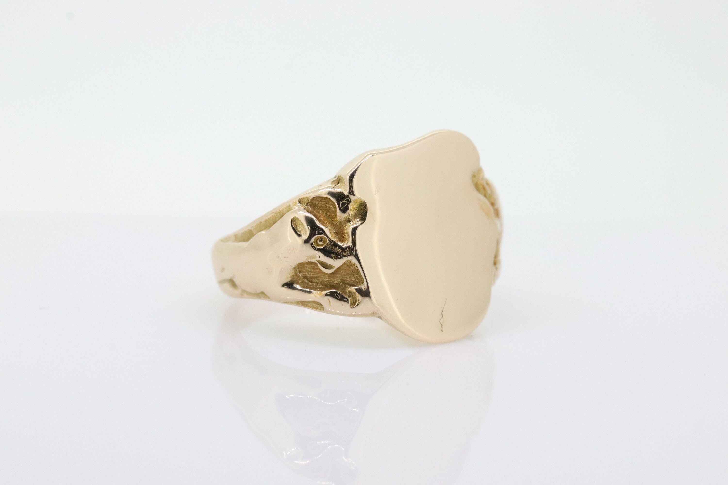 Antique LION Signet Ring. 10k Yellow gold. Blank Engrave able Signet ring. Heavy Lion Lioness Ring  st(200)