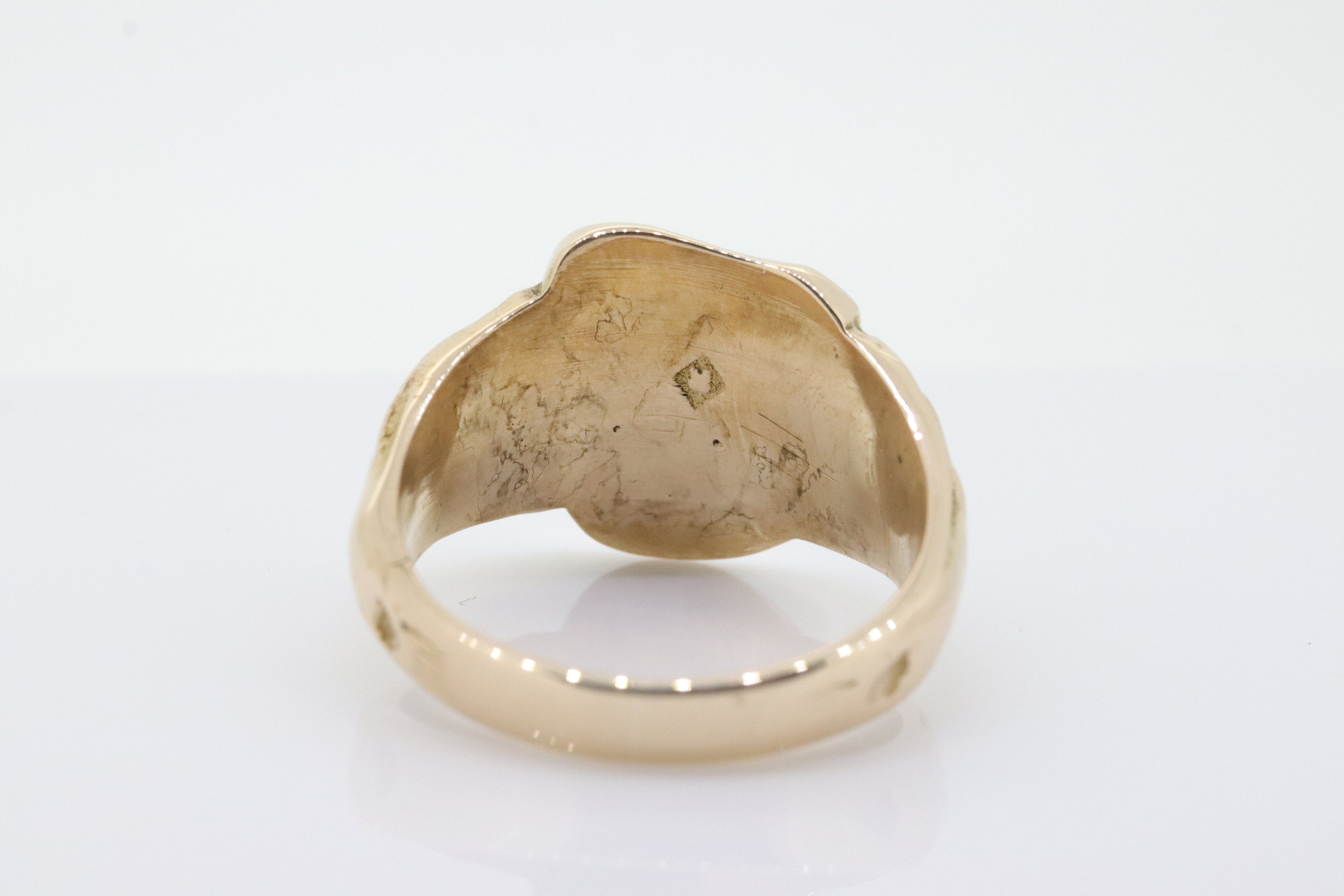 Antique LION Signet Ring. 10k Yellow gold. Blank Engrave able Signet ring. Heavy Lion Lioness Ring  st(200)