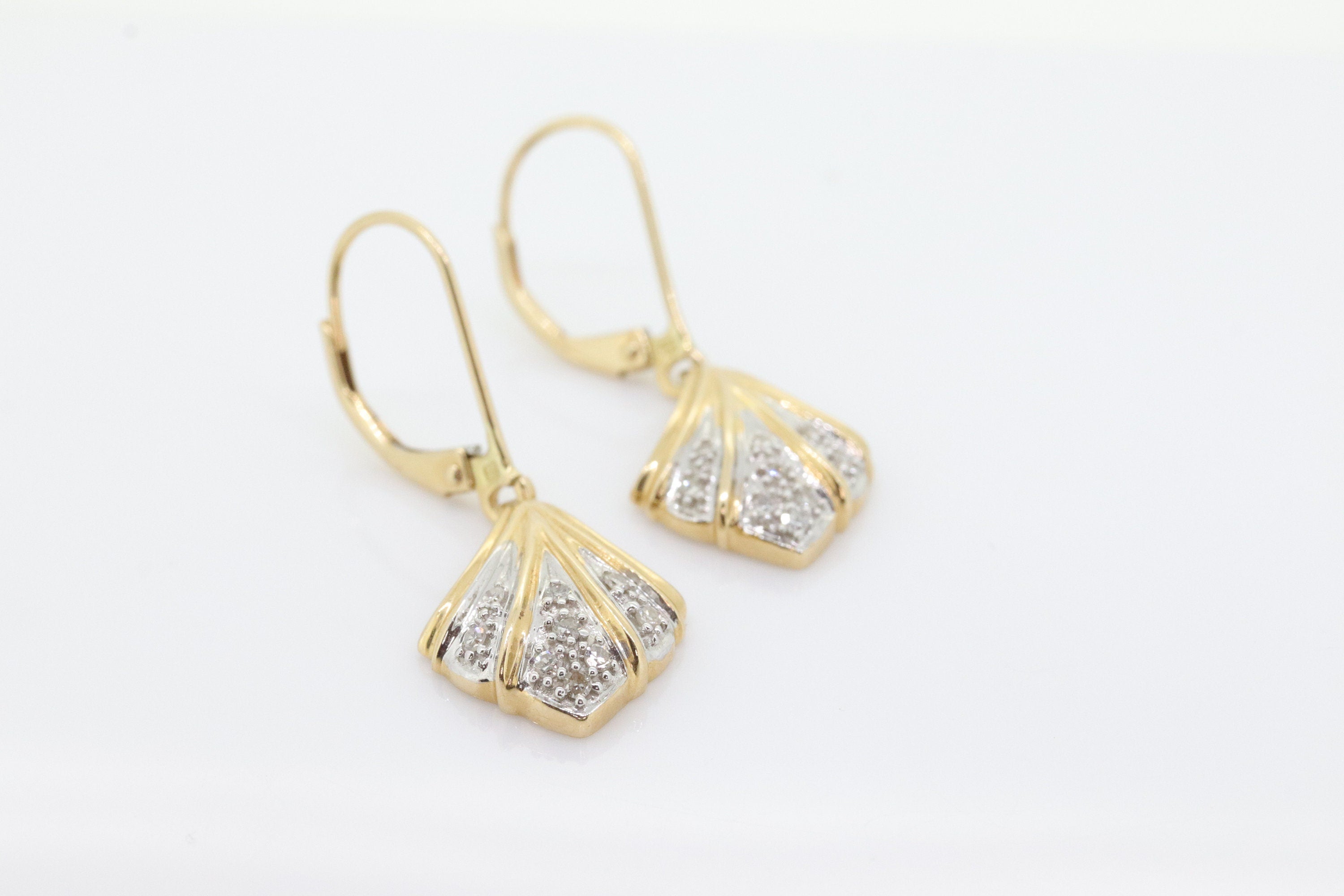 Diamond Earrings. Diamond Dangle Earrings. Diamond Shell Earrings. Earrings With Diamonds 14k Diamond Earrings St(109/25)