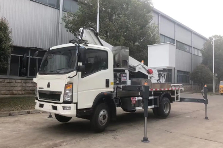Howo 12-18 meters 4 x2 telescopic boom high-altitude working platform truck