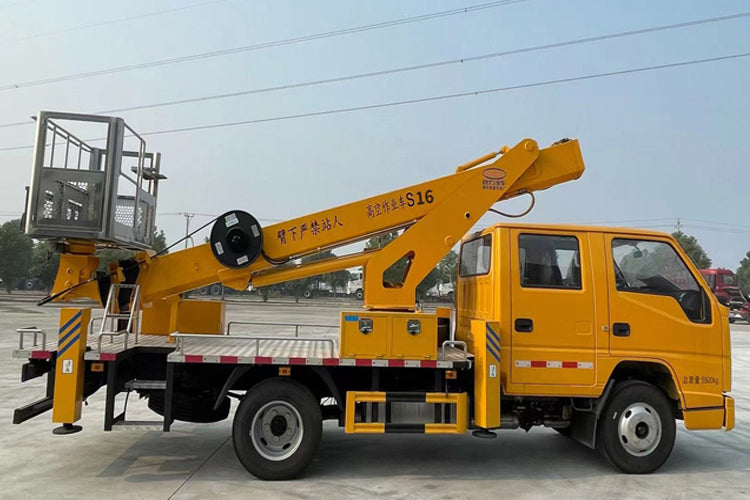 Véhicule d'opération aérienne à flèche télescopique JiangLing 4x2 de 16 mètres