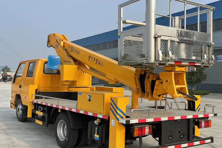 Véhicule d'opération aérienne à flèche télescopique JiangLing 4x2 de 16 mètres