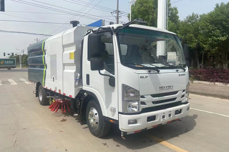 Isuzu Road Wash Sweep Sweeper 5 cubic Dumpster 5 cubic tank