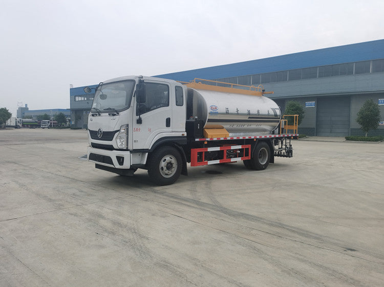 Asphalt Distribution Truck