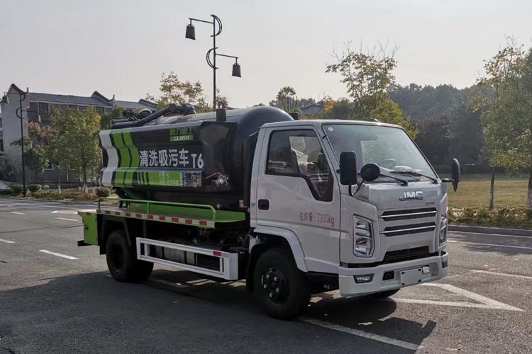 JMC 4x2 sludge transport truck 2 square water tank 4 square waste tank