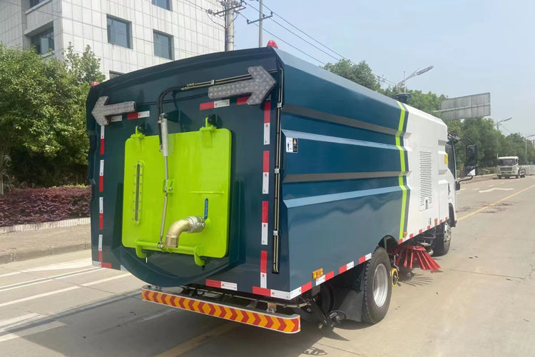 Isuzu Road Wash Sweep Sweeper 5 cubic Dumpster 5 cubic tank