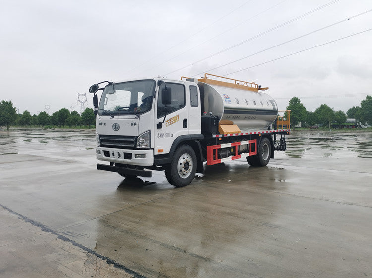 Asphalt Distribution Truck