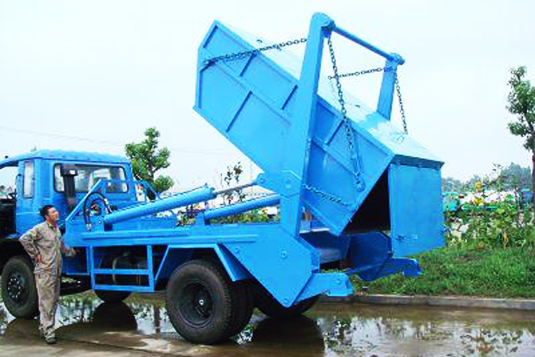 Camion à ordures à bras oscillant DONGFENG 4*2 8000L