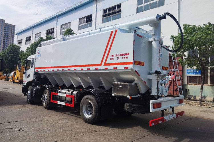 Dongfeng 6*2 32000L bulk feed truck