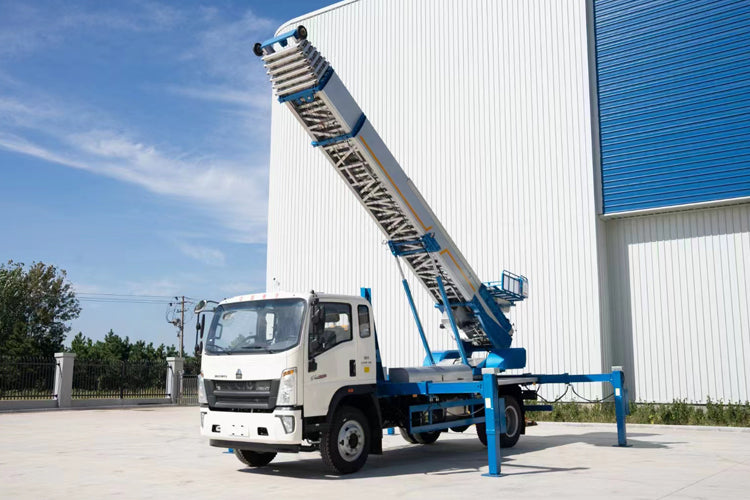 Howo 45 meters 4 x2 aerial ladder moving operation truck