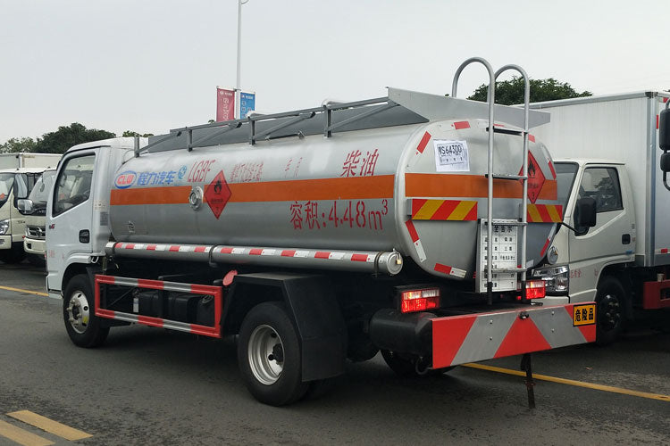 Автоцистерна для нефтепродуктов Dongfeng 4*2 4400 л