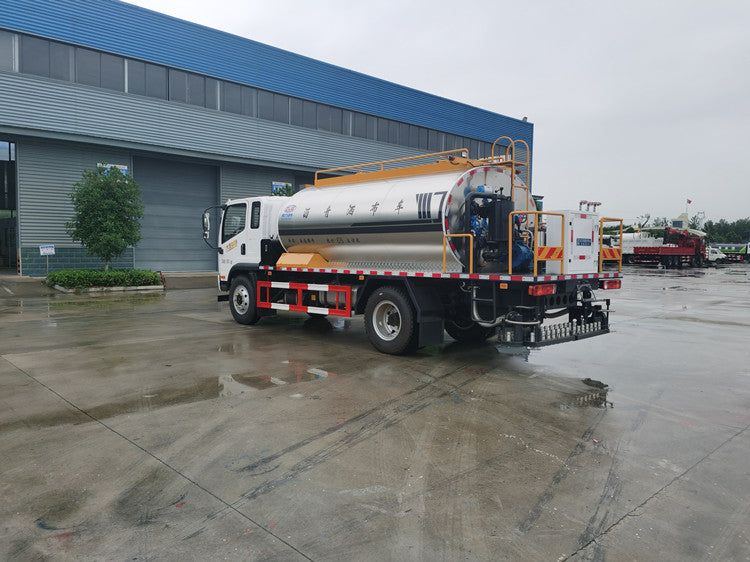 Camion de distribution d'asphalte