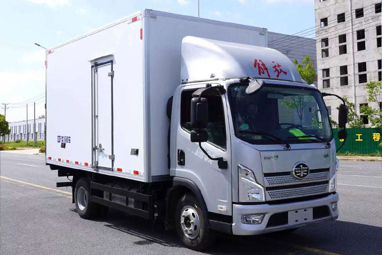 FAW 4X2 Refrigerator Truck van length 4m