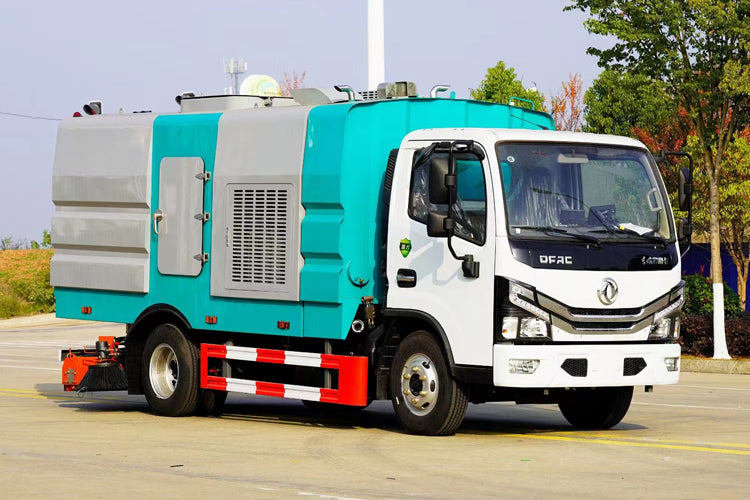 Dongfeng 4x2 route camion aspirateur 1 réservoir d'eau carré 4 poubelles carrées