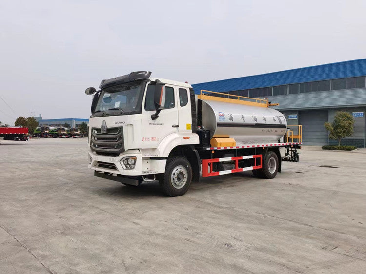 Camion de distribution d'asphalte