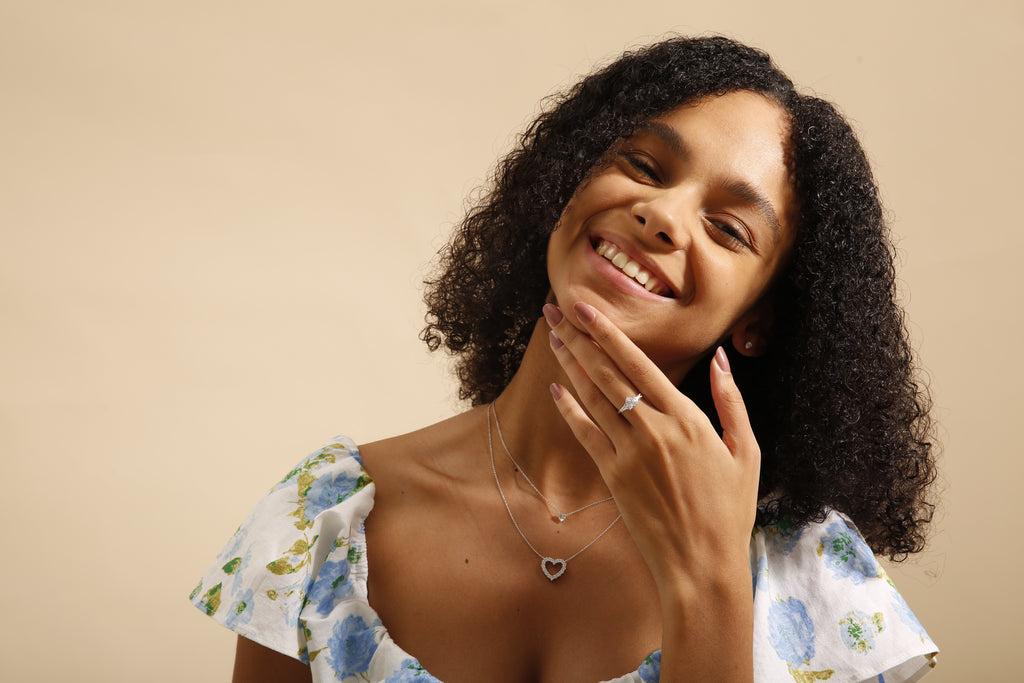 ccent your outfit with a lab-grown diamond bracelet featuring your birthstone