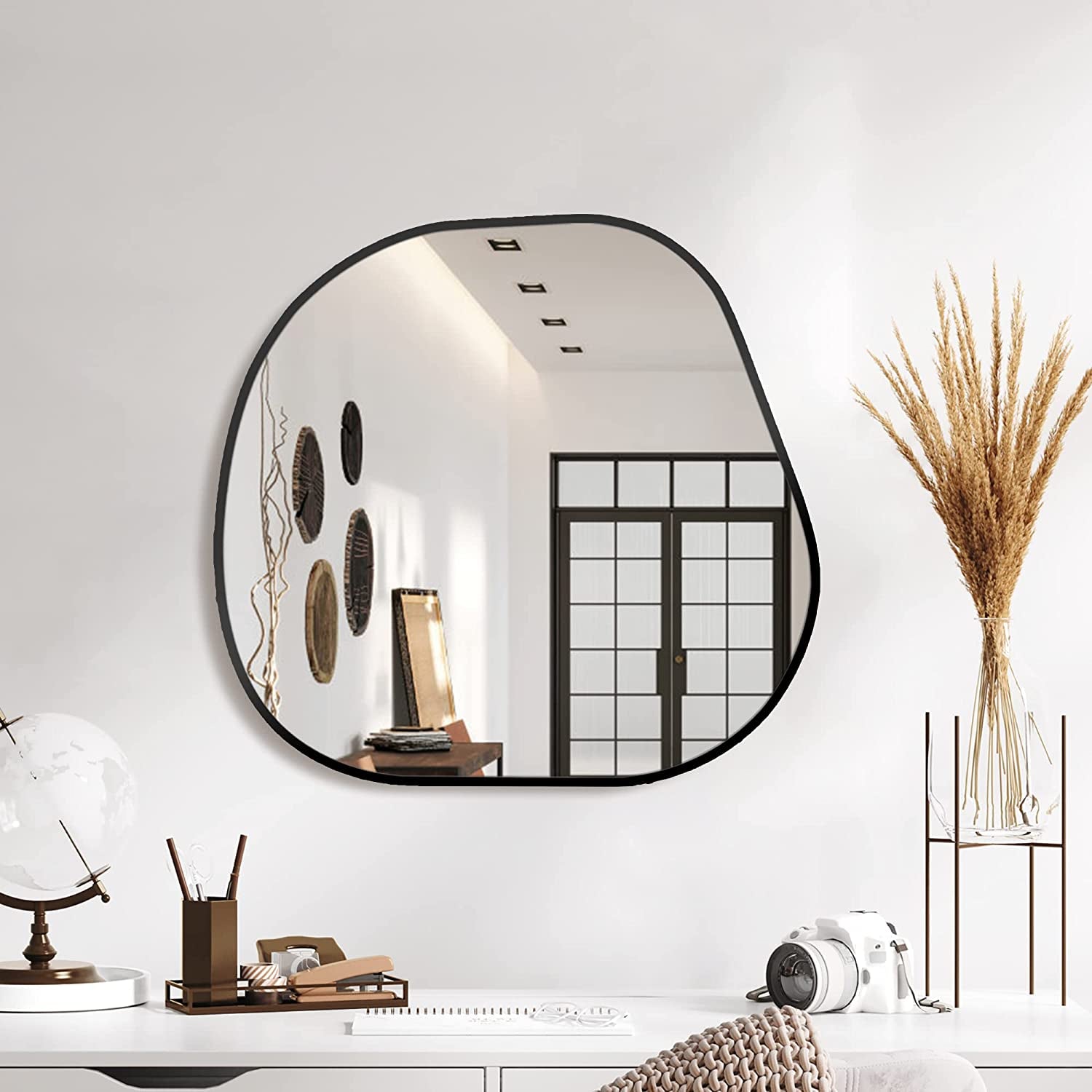 Irregular Wall Mirror for Wall Mounted, 23', Vanity Mirror for Bathroom Bedroom Entryway, Metal Frame Asymmetrical Mirror (23.6' X 22.4', Black)