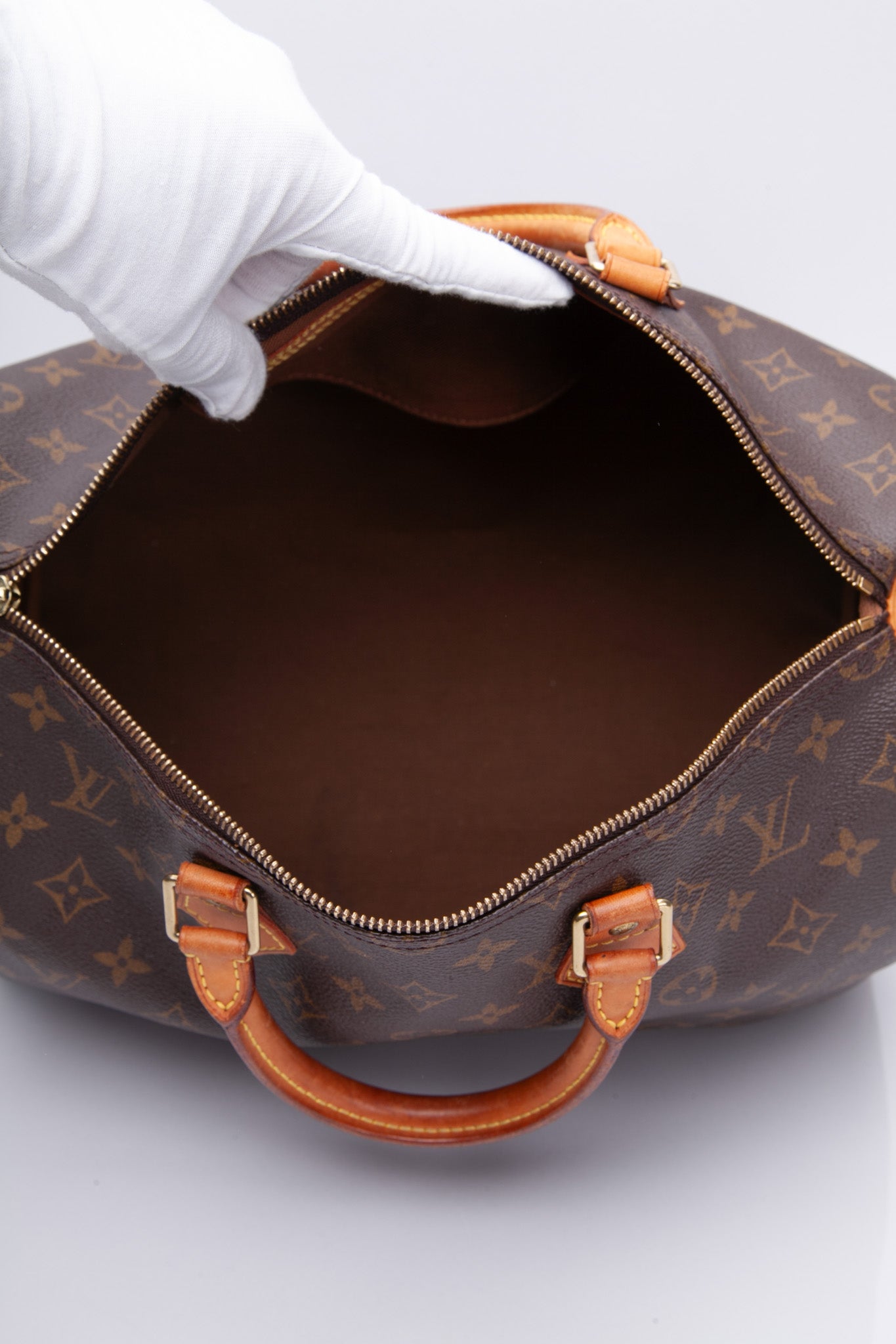 LOUIS VUITTON Monogram Speedy 35 Bag