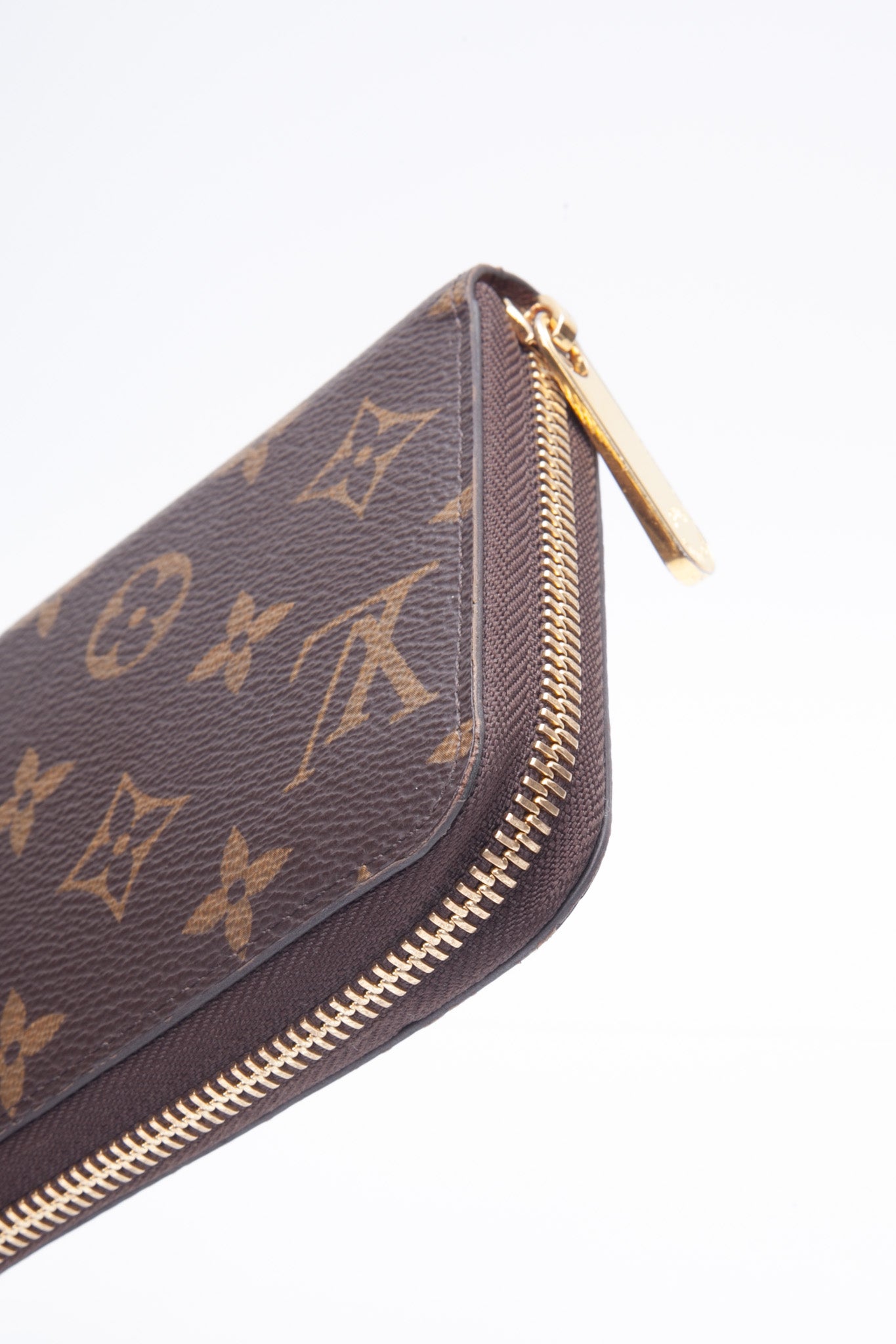 LOUIS VUITTON Zippy Monogram Brown Wallet