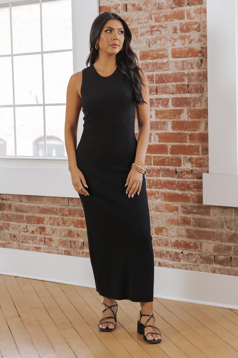 MUSE Black Sleeveless Maxi Dress