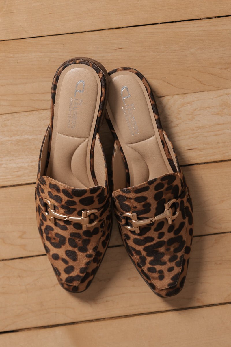 CL By Chinese Laundry Tan Cheetah Score Mules