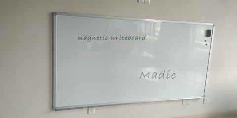 What are the main characteristics of Madic magnetic whiteboard?