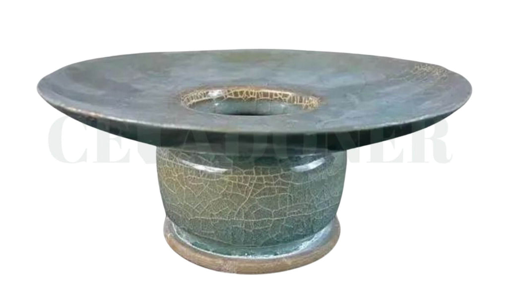"Song Dynasty Longquan Kiln Black-glazed Spittoon" from the Collection of Zhejiang Provincial Museum
