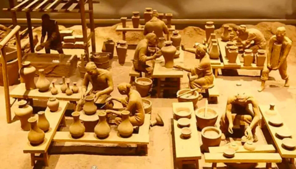Reproduction of the scene of making celadon in ancient China