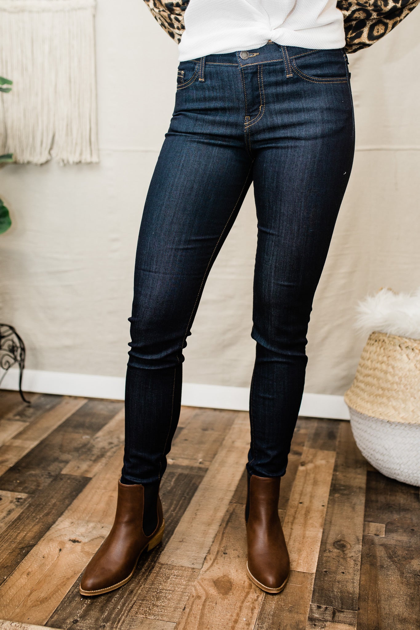non distressed jeans