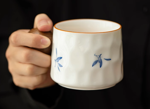 hand painted tea dividing cup
