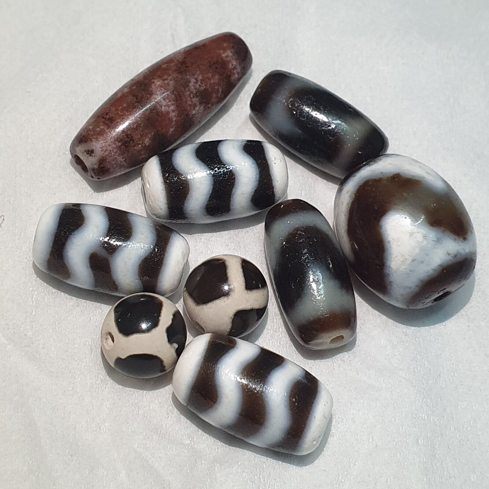 Lot 9 Vintage Tibetan Unique pattern Eyes Agate stone Dzi Bead Amulet