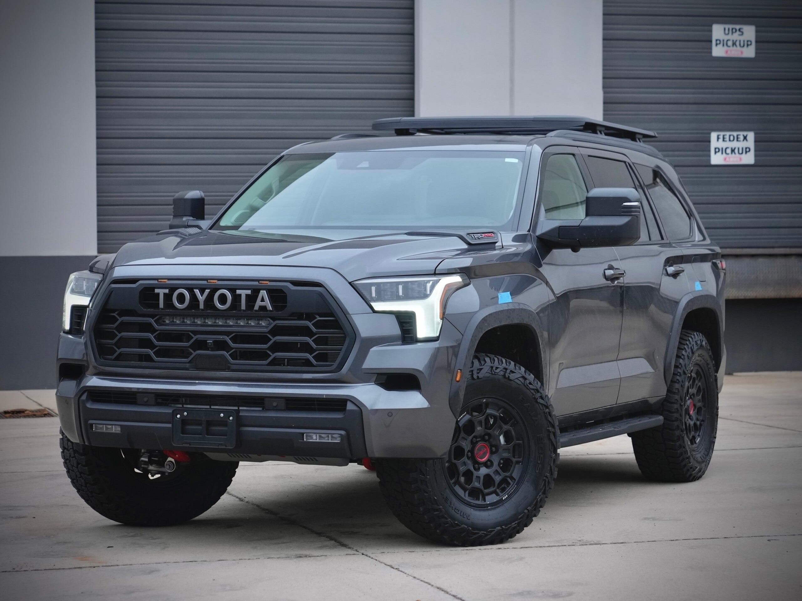 Lift Kits, Toyota Sequoia, Black Hitachi Shocks, RAW