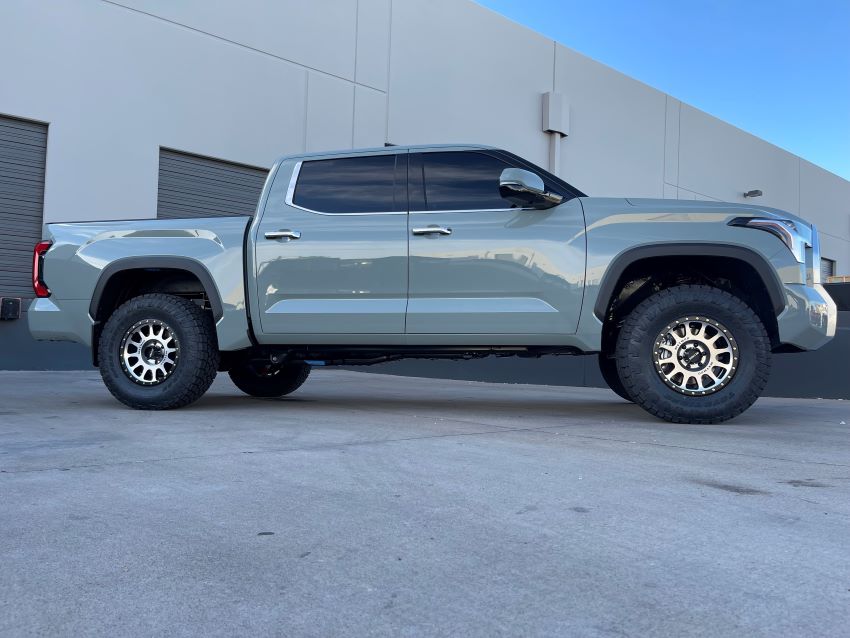 Lift Kit, 2022 Toyota Tundra, SR5 Black Shocks, Front Lift Kit, RAW