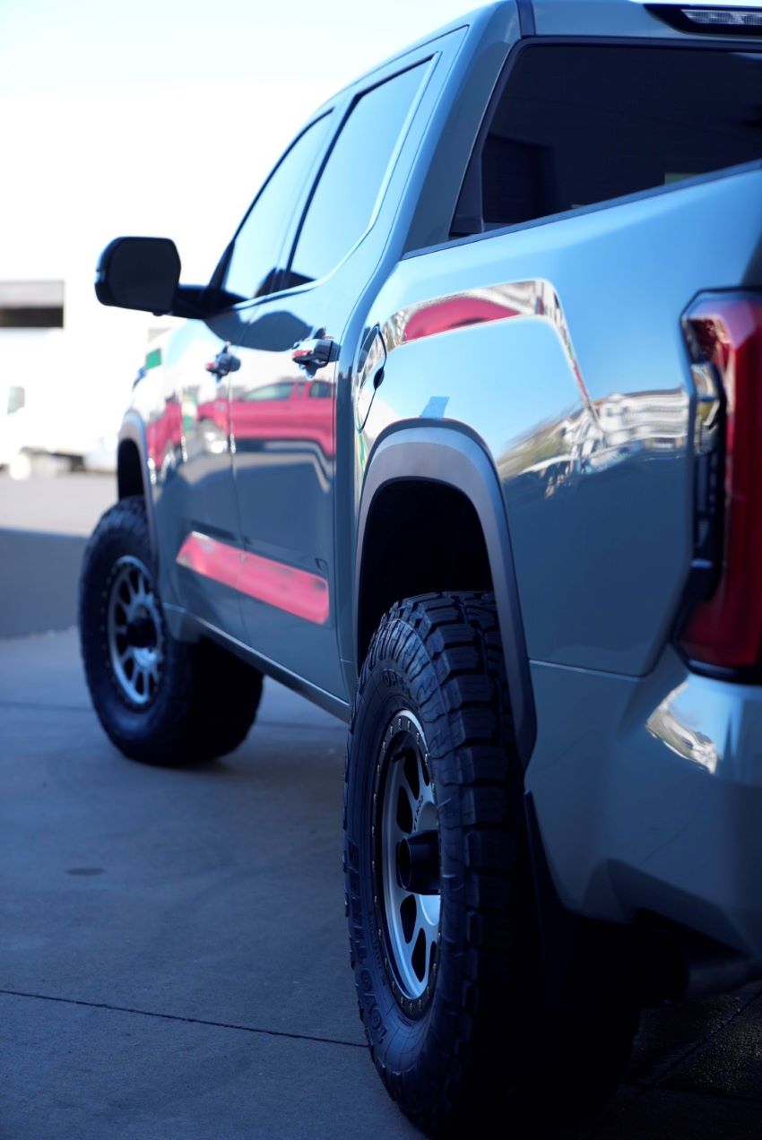 Lift Kit, Fox, Toyota, Tundra, 2022 SR5 W Black Shocks, Black Anodize