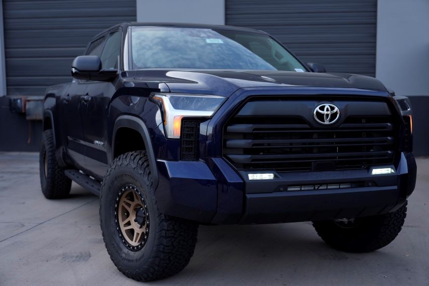 Lift Kit, 2022 Toyota Tundra, SR5 Black Shocks, Front Lift Kit, RAW