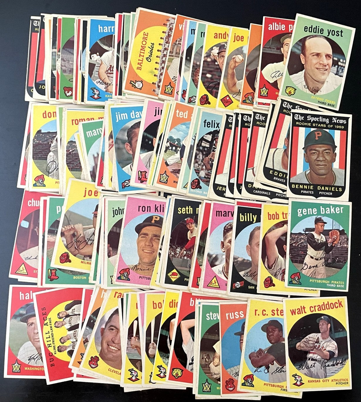 Lot or starter set of 139 different 1959 Topps baseball cards (VgEx to Ex)