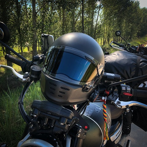 Self tinting helmet visor sales