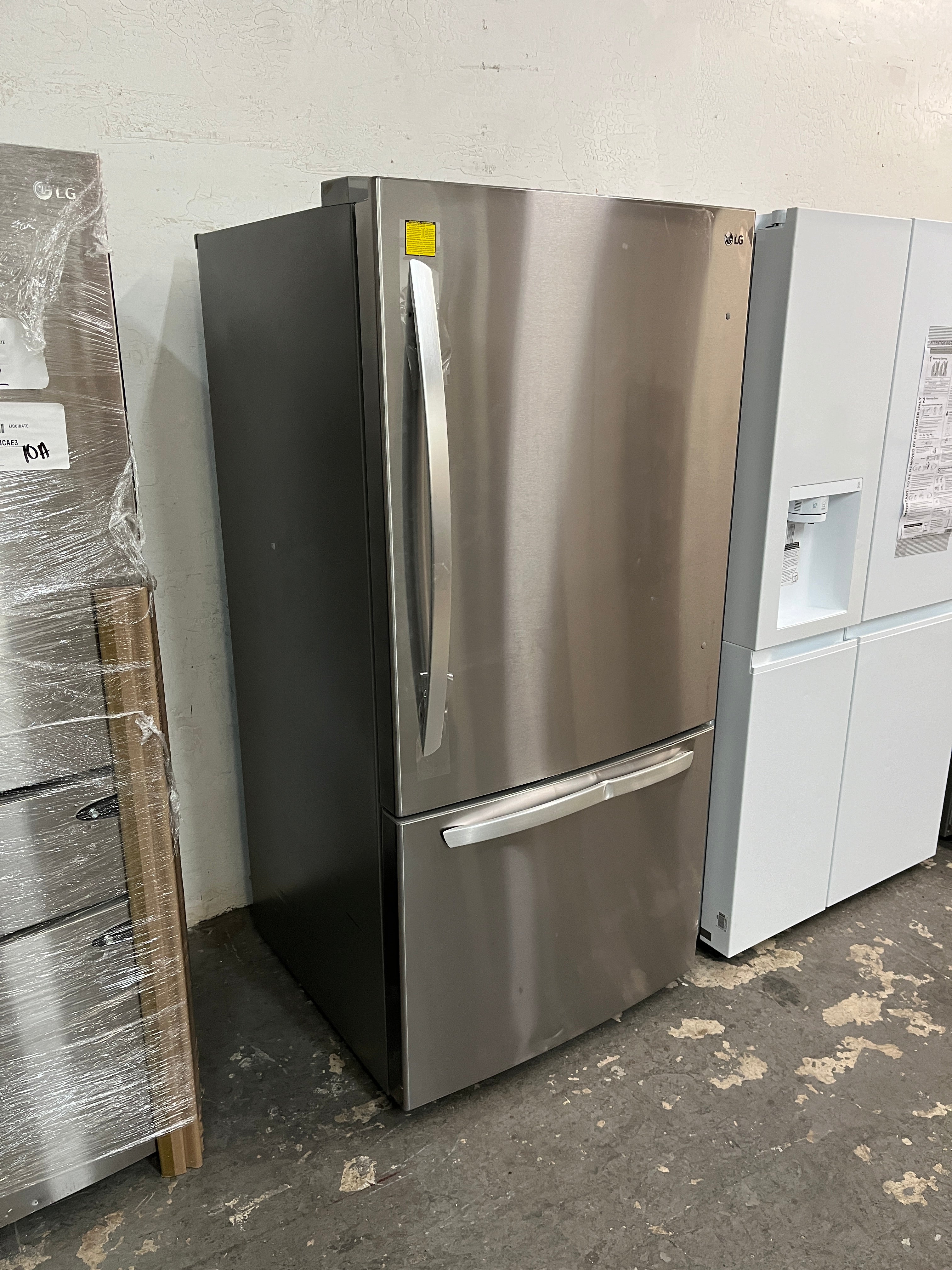 LG 26 cu ft Bottom Freezer Refrigerator with Multi-Air Flow