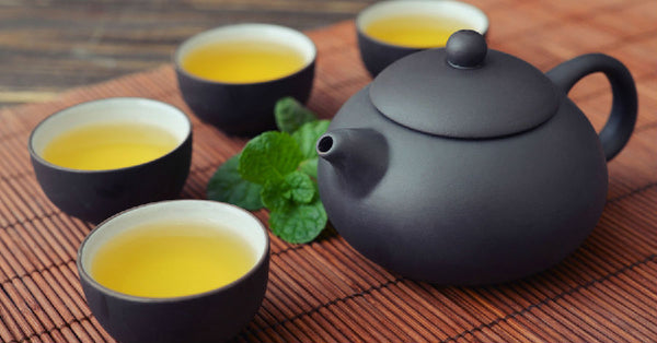 brewing green tea