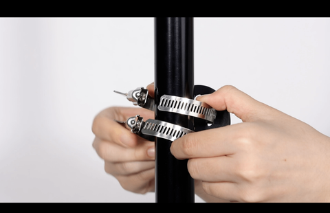 How to Install the Solar Panel on a Pole7