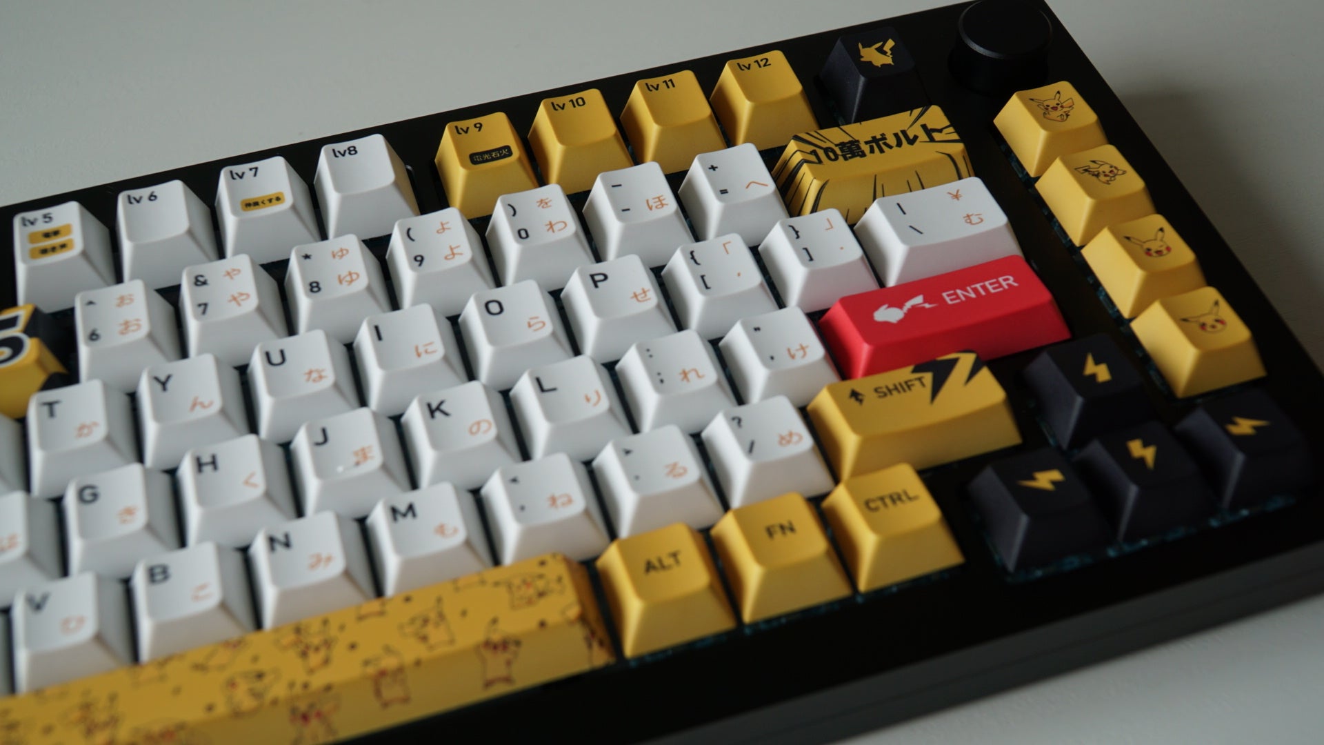 detective pikachu keycaps