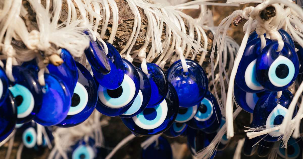 Co oznacza greckie złe oko