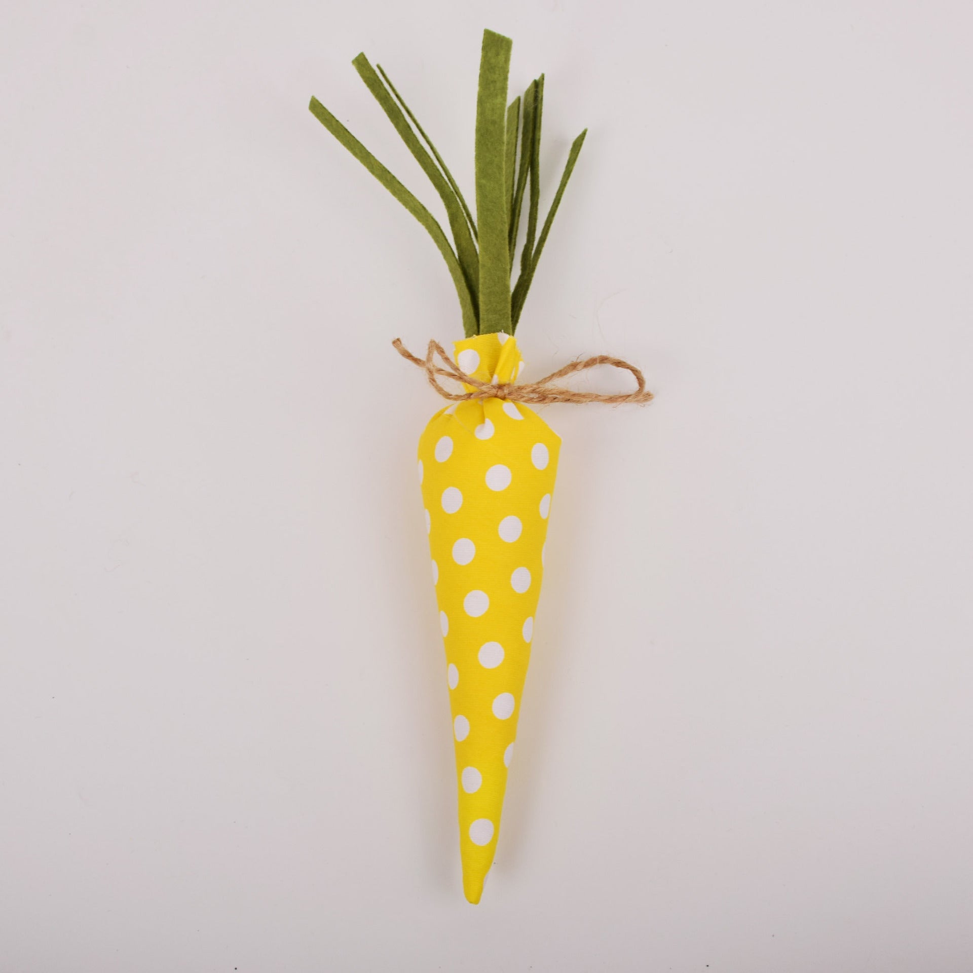 Fancy Easter Carrot Decor