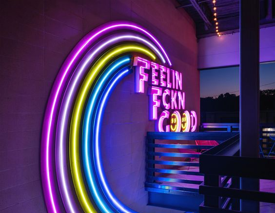 vintage-neon-signs-for-the-eco-conscious