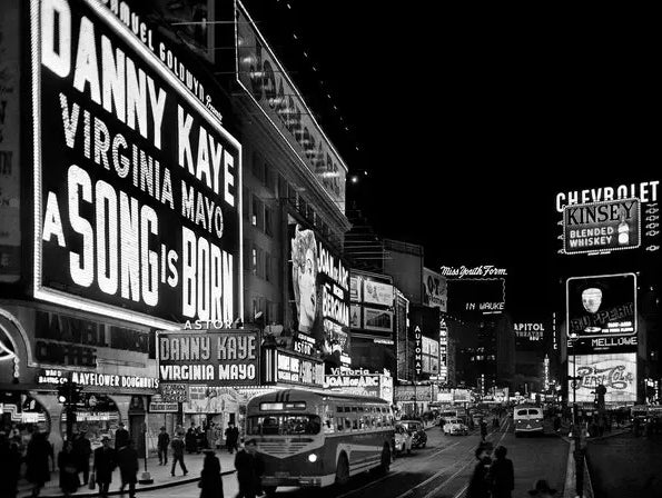 vintage-neon-sign-of-time-square
