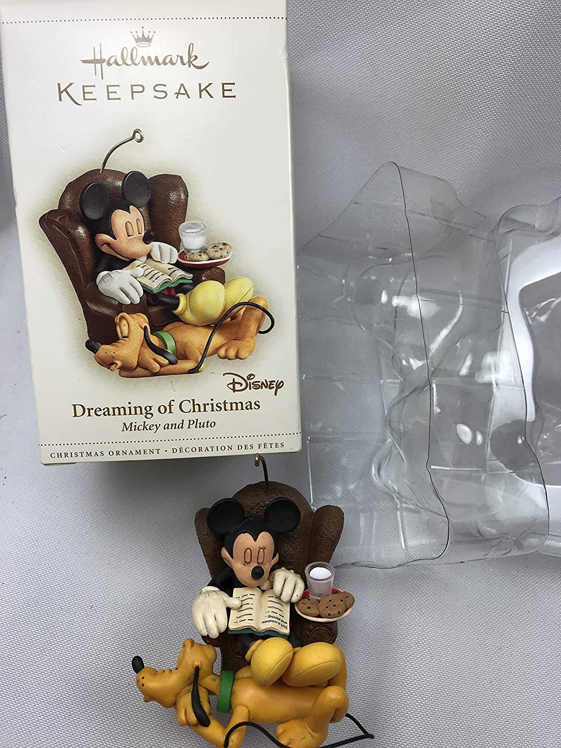 Dreaming of Christmas Mickey and Pluto 2006 Disney Hallmark Ornament QXD8306 - new